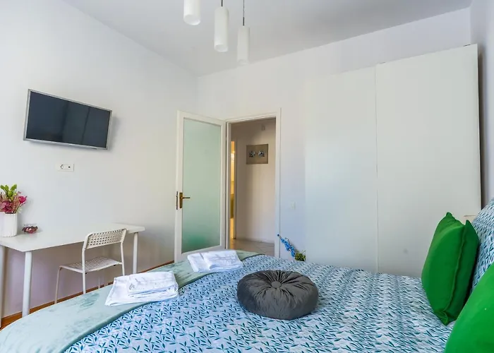 公寓 Ultracentral Golden Gatehouse 3 Bdrm 布加勒斯特