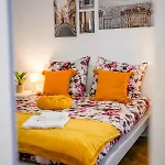 Ultracentral Golden Gatehouse 3 Bdrm *