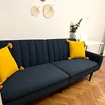 Ultracentral Golden Gatehouse 3 Bdrm Apartment Bucharest