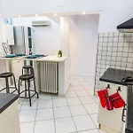 Apartment Ultracentral Golden Gatehouse 3 Bdrm Bucharest