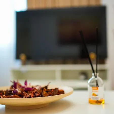 Ultracentral Golden Gatehouse 3 Bdrm Bucharest