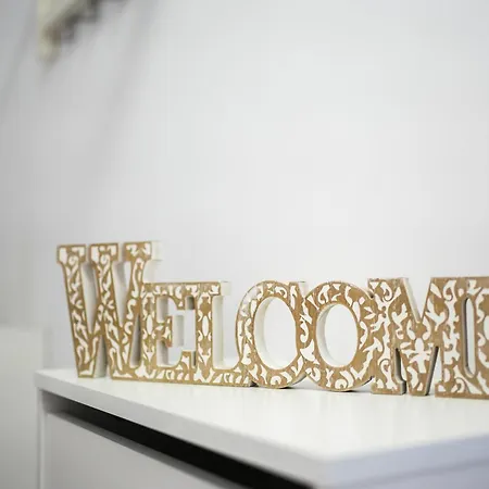 Ultracentral Golden Gatehouse 3 Bdrm Daire