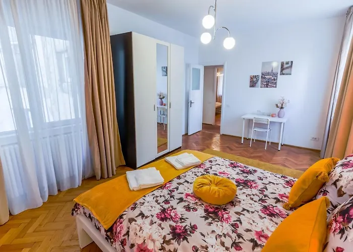 Apartament Ultracentral Golden Gatehouse 3 Bdrm