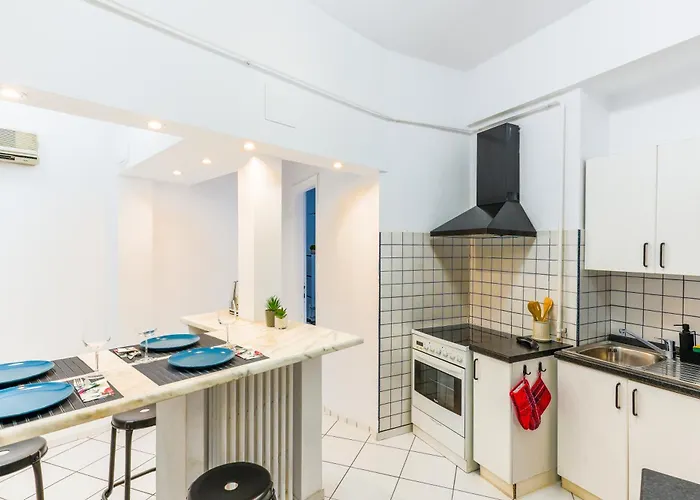 Apartment Ultracentral Golden Gatehouse 3 Bdrm Bucharest