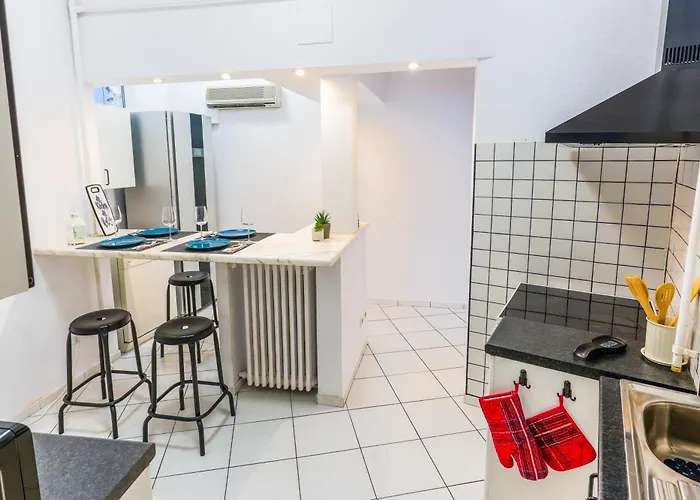 Ultracentral Golden Gatehouse 3 Bdrm 公寓 布加勒斯特
